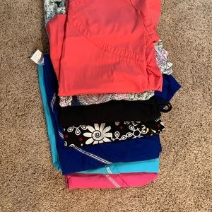 7 scrub tops - medium